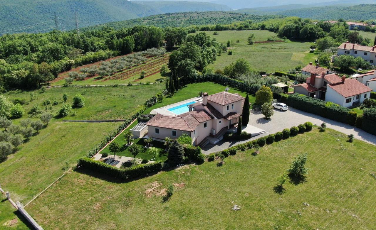 Villa Labin In Zartinj - Luxury Privacy Heated Pool With Auto Cover المظهر الخارجي الصورة