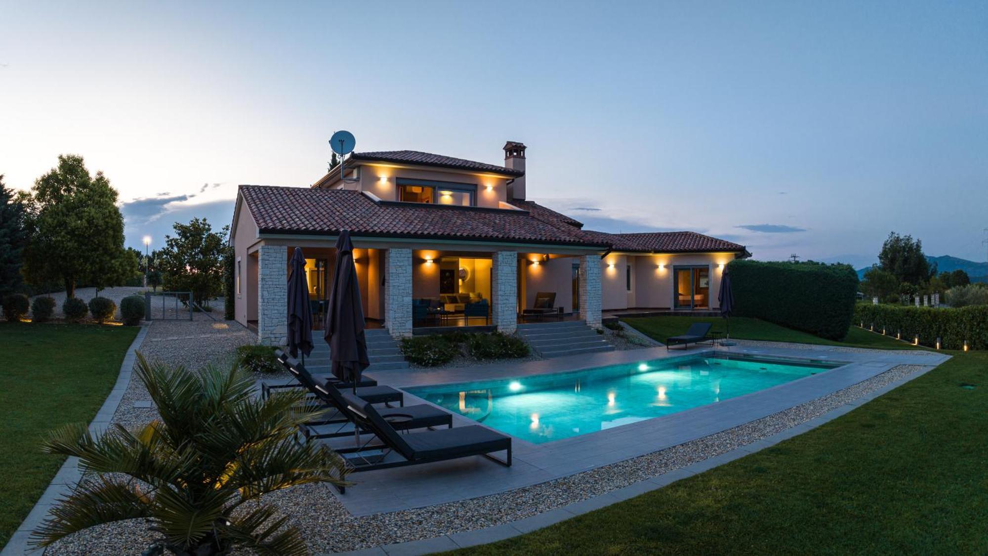 Villa Labin In Zartinj - Luxury Privacy Heated Pool With Auto Cover المظهر الخارجي الصورة