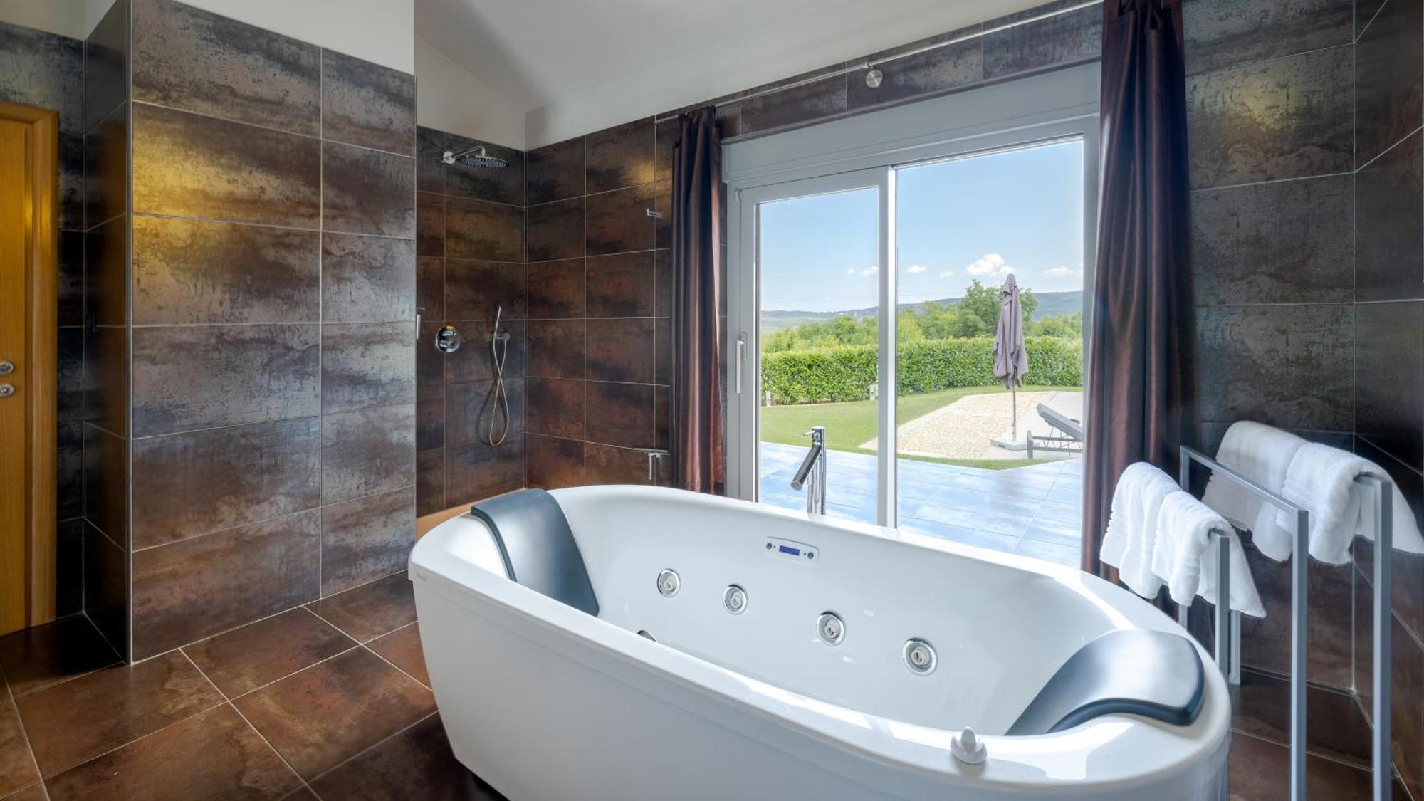 Villa Labin In Zartinj - Luxury Privacy Heated Pool With Auto Cover المظهر الخارجي الصورة