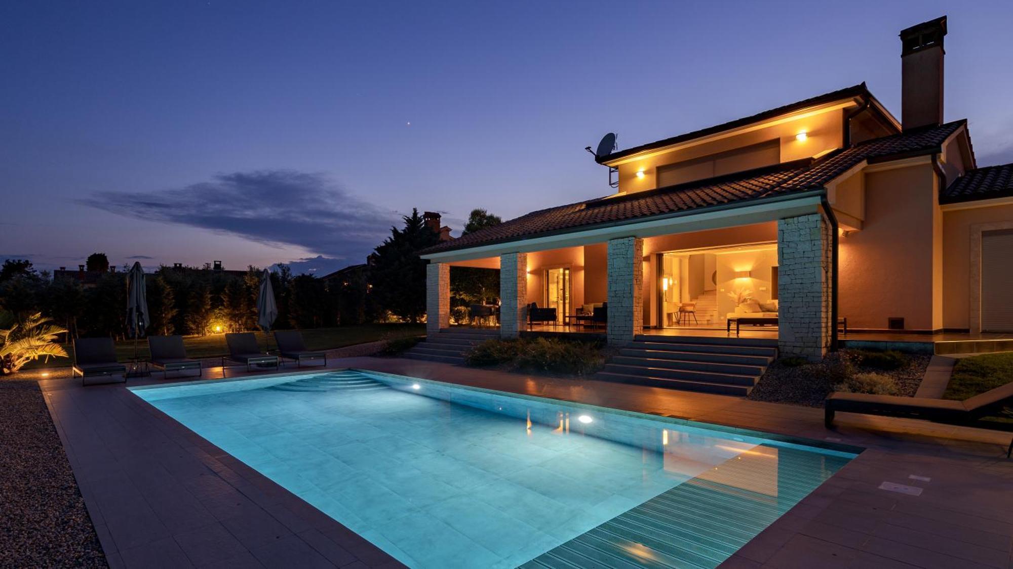 Villa Labin In Zartinj - Luxury Privacy Heated Pool With Auto Cover المظهر الخارجي الصورة