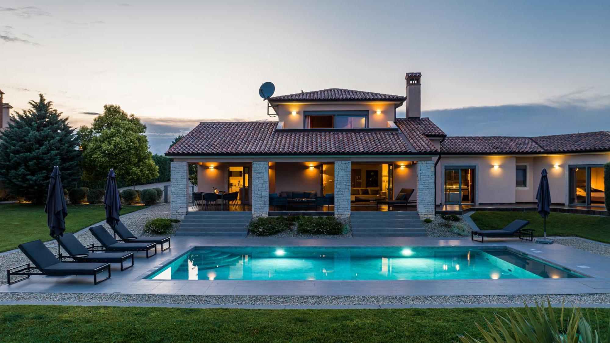 Villa Labin In Zartinj - Luxury Privacy Heated Pool With Auto Cover المظهر الخارجي الصورة